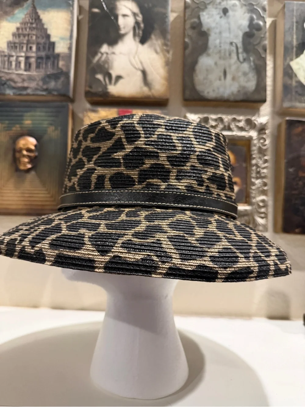 Eric Javits Leopard Print Packable Straw Sun Hat w/ Leather Buckle Trim - Picture 4 of 8